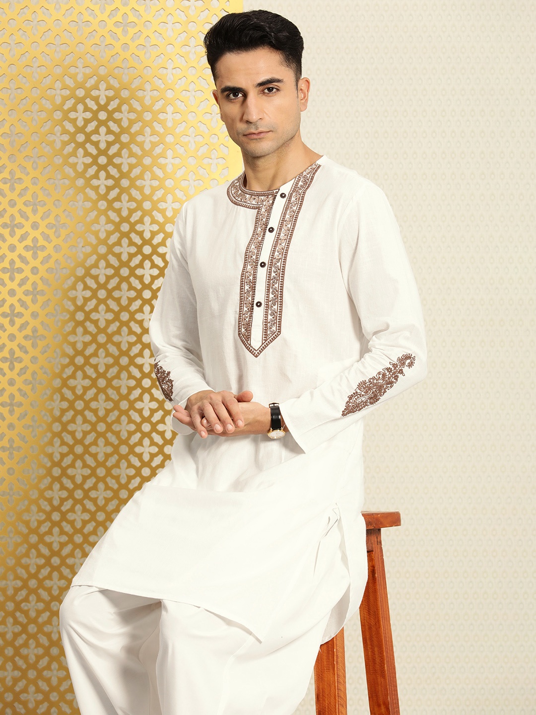 

House of Pataudi Jashn Pure Cotton Ethnic Motifs Yoke Design Sequined Angrakha Kurta, White