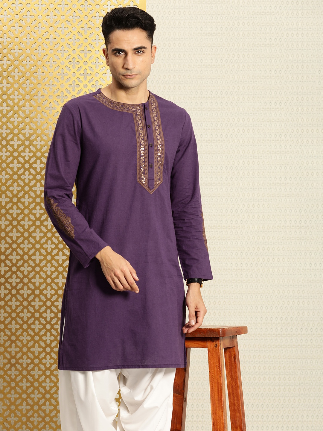 

House of Pataudi Jashn Yoke Design Sequinned Pure Cotton Kurta, Purple