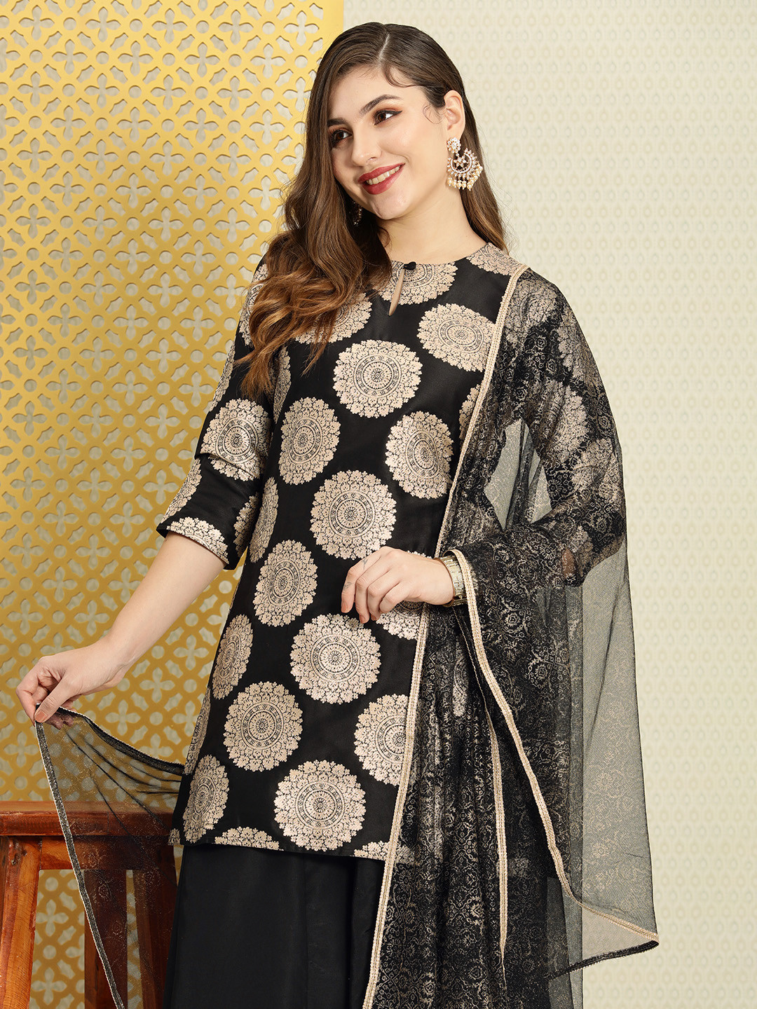 

House of Pataudi Women Jashn Ethnic Motifs Kurta & Palazzos With Dupatta, Black