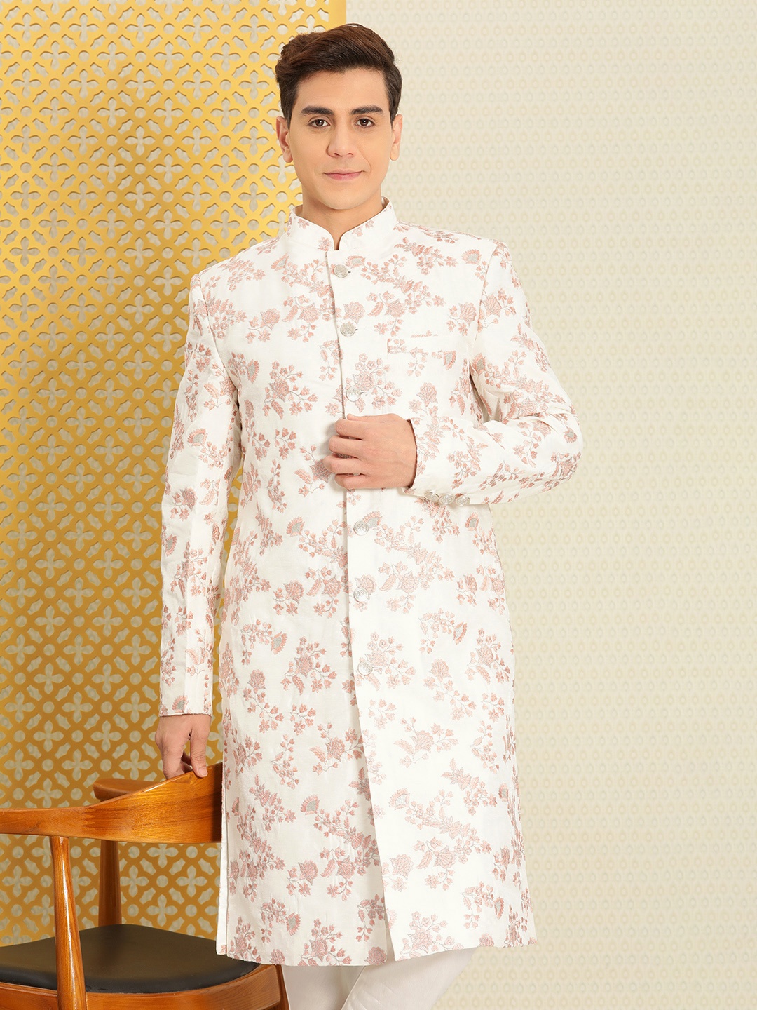 

House of Pataudi Men Mandarin collar Kurta With Churidar Embroidered Jashn Sherwani, Off white