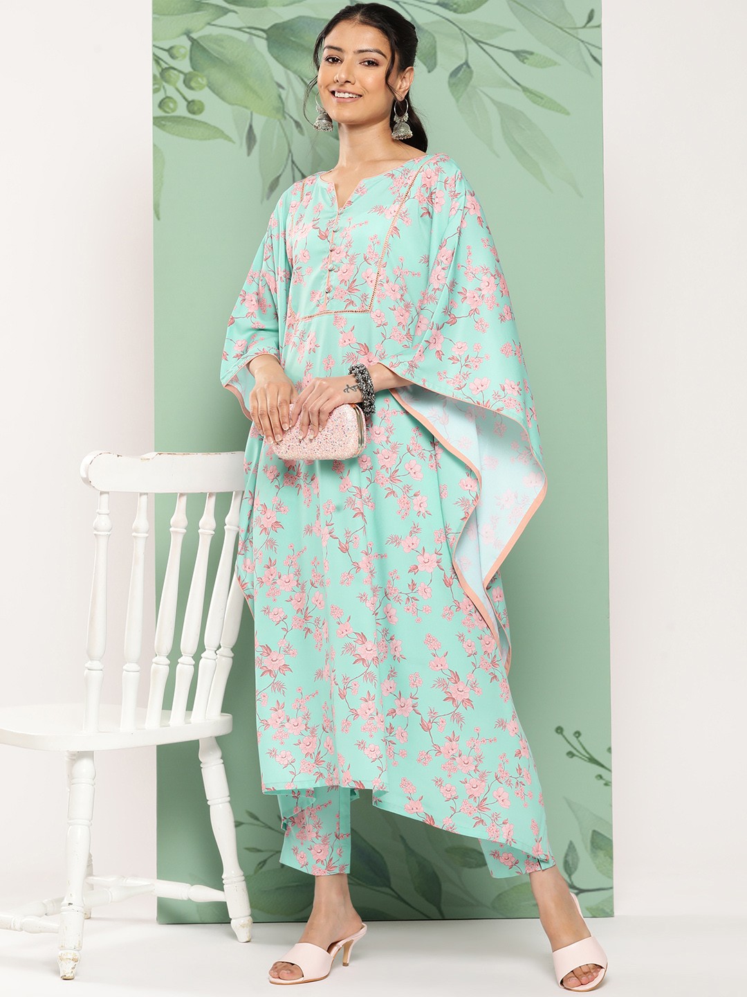 

Janasya Women Floral Printed Regular Kurta with Trousers, Sea green