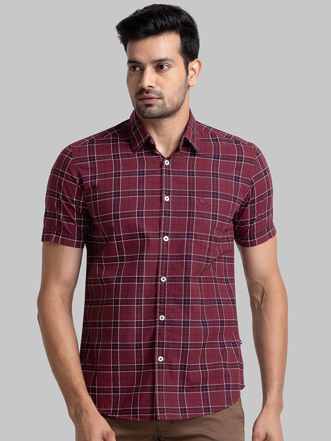 

Parx Slim Fit Checked Spread Collar Pure Cotton Casual Shirt, Maroon