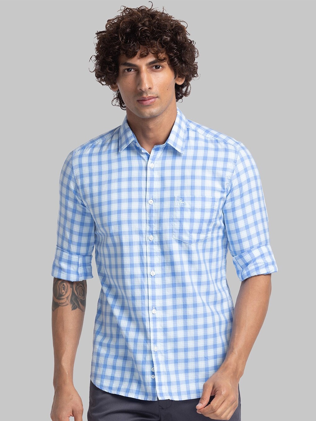 

Parx Slim Fit Checked Spread Collar Pure Cotton Casual Shirt, Blue