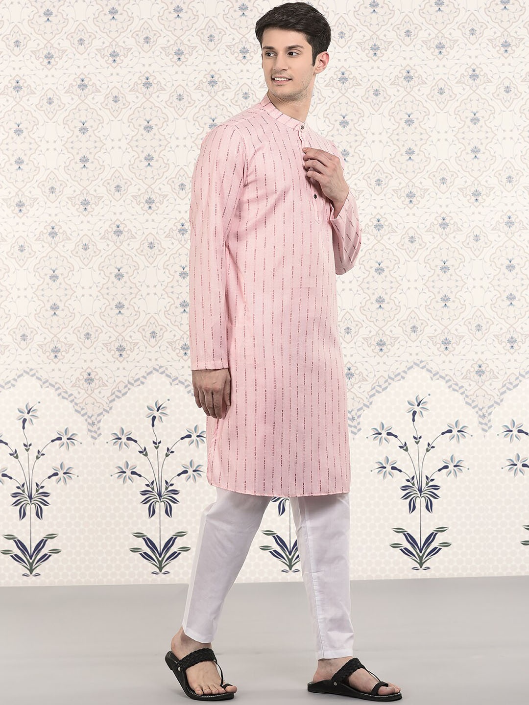 

Ode by House of Pataudi Woven Design Mandarin Collar Kurta with Pyjamas, Pink