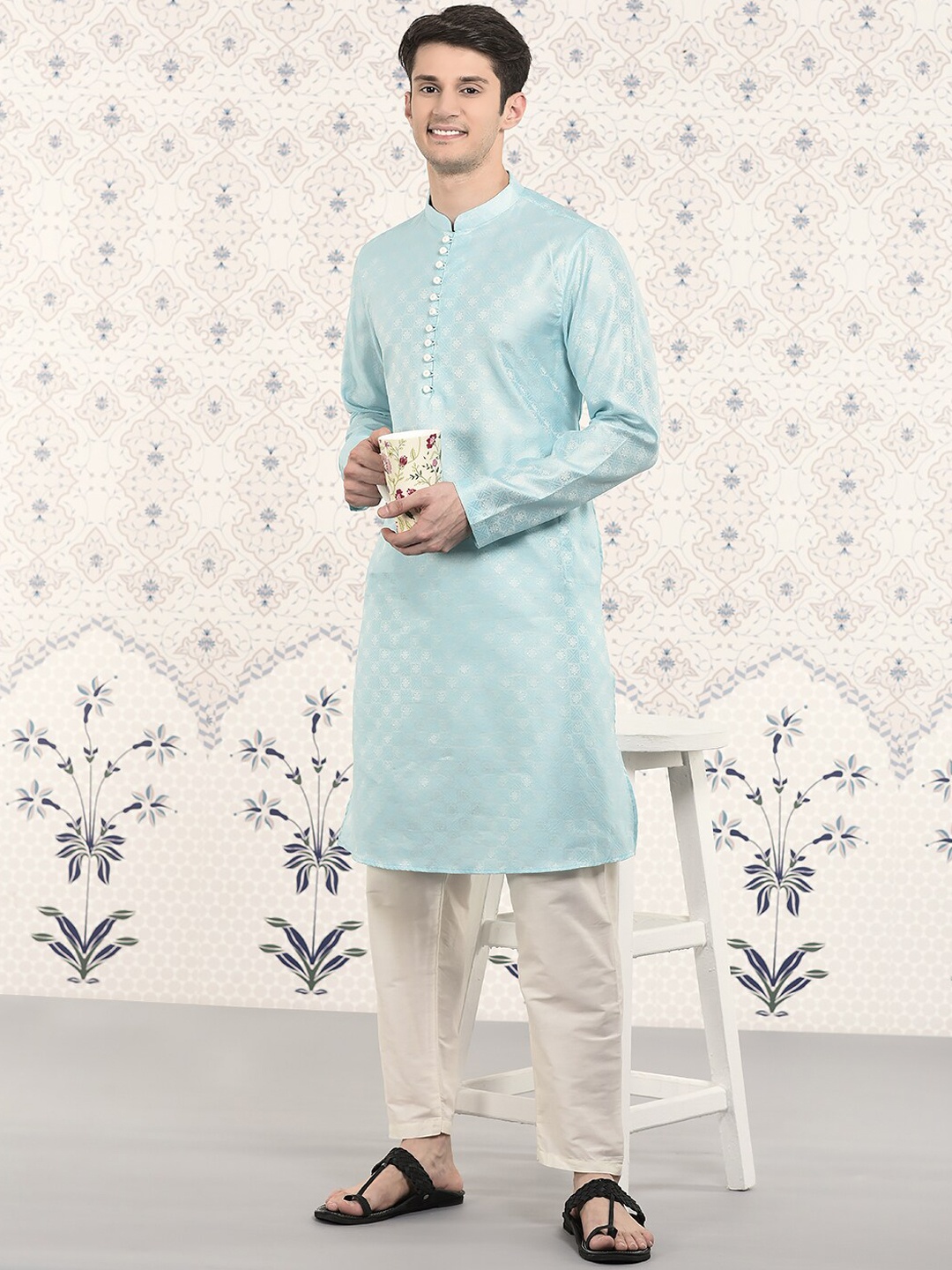 

Ode by House of Pataudi Ethnic Motif Woven Design Kurta With Pyjamas, Turquoise blue