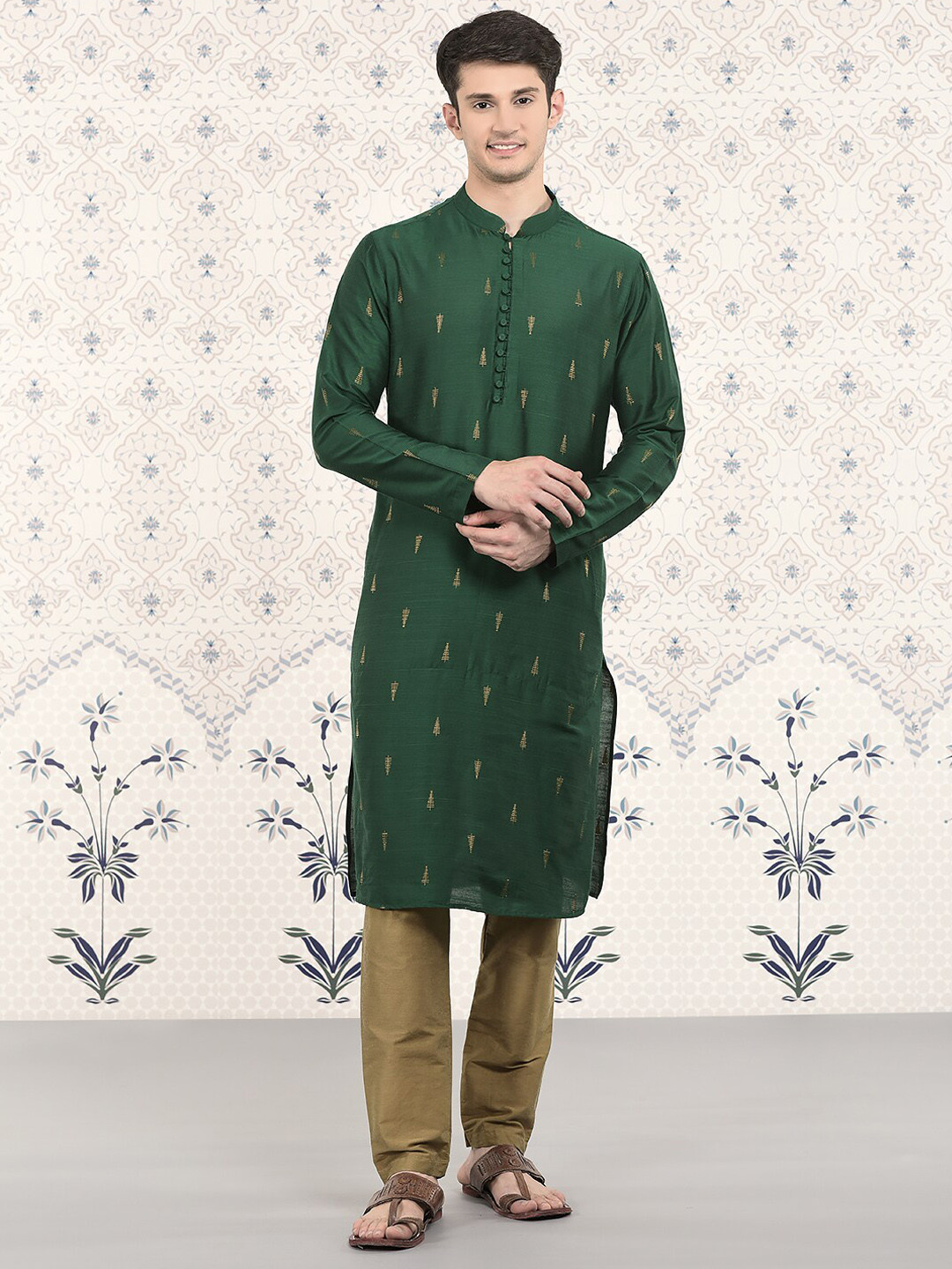 

Ode by House of Pataudi Ethnic Motif Woven Design Kurta With Pyjamas, Green