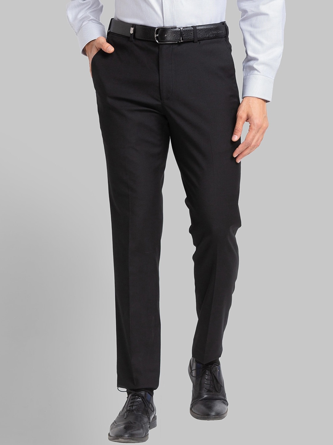 

Park Avenue Men Neo Fit Plain Formal Trousers, Black