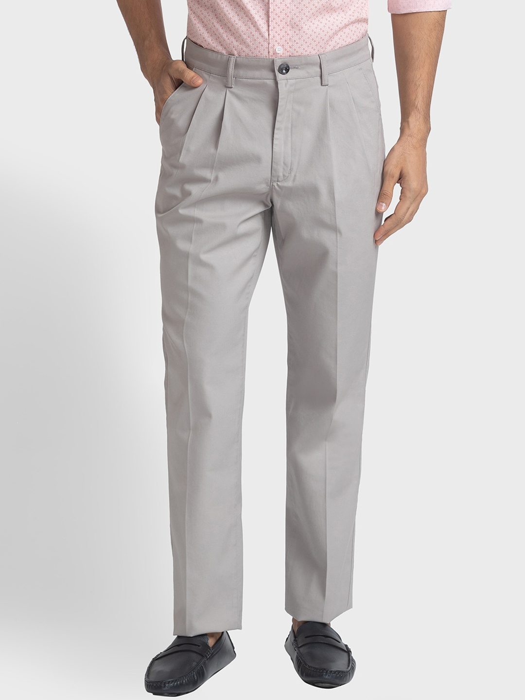 

ColorPlus Men Mid-Rise Pleated Plain Pure Cotton Trousers, Grey