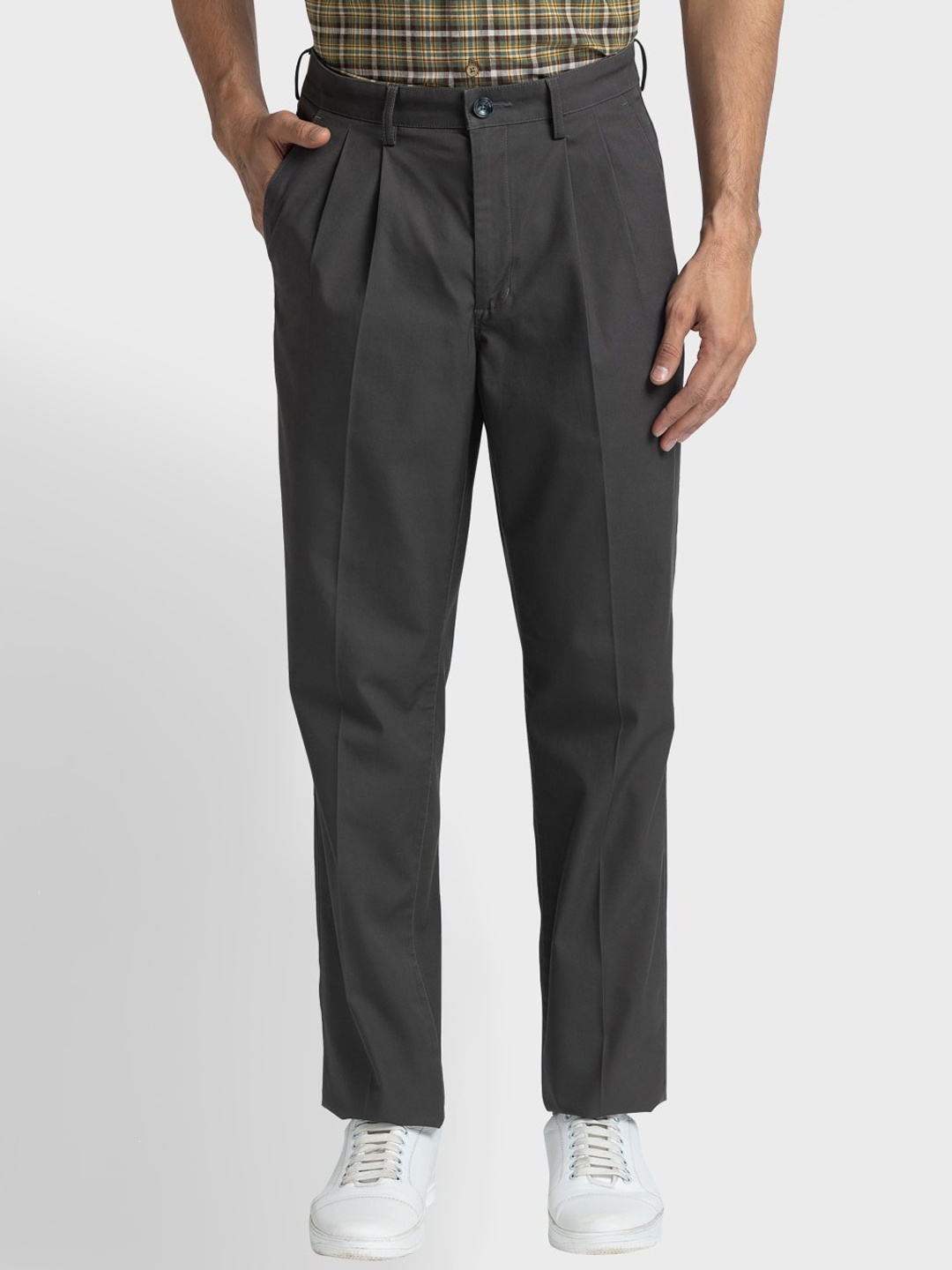 

ColorPlus Men Custom Fit Pleated Mid-Rise Trousers, Grey