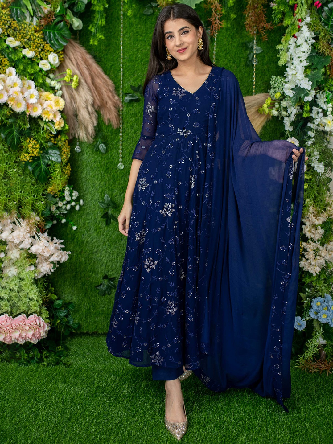 

Label Shaurya Sanadhya Floral Embroidered Sequinned Kurta with Trousers & Dupatta, Navy blue