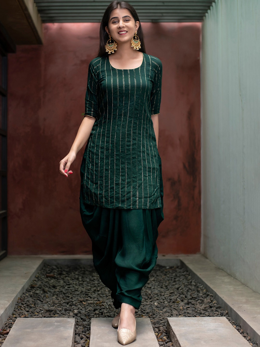 

Label Shaurya Sanadhya Striped Kurta with Patiala, Green