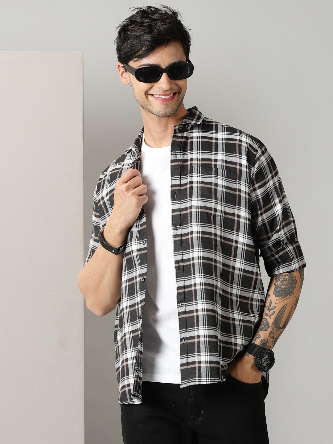 

Rodzen Checked Cotton Regular Fit Long Sleeves Casual Shirt, Black