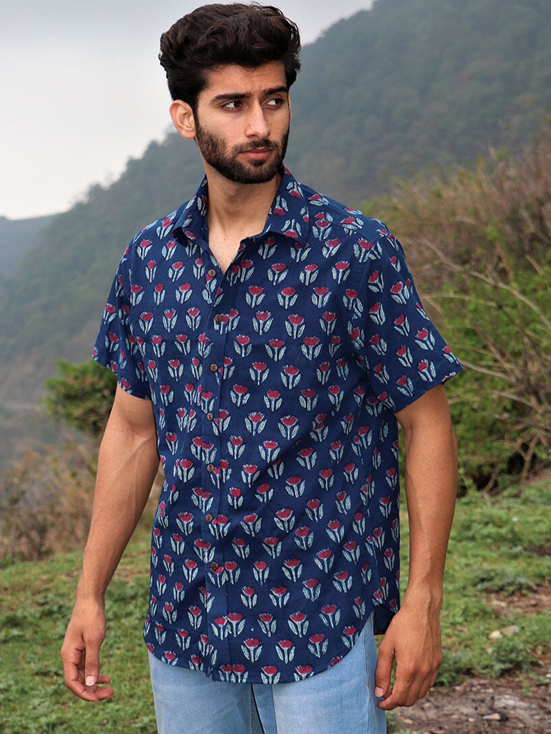 

Chidiyaa Floral Block Printed Spread Collar Cotton Standard Casual Shirt, Navy blue