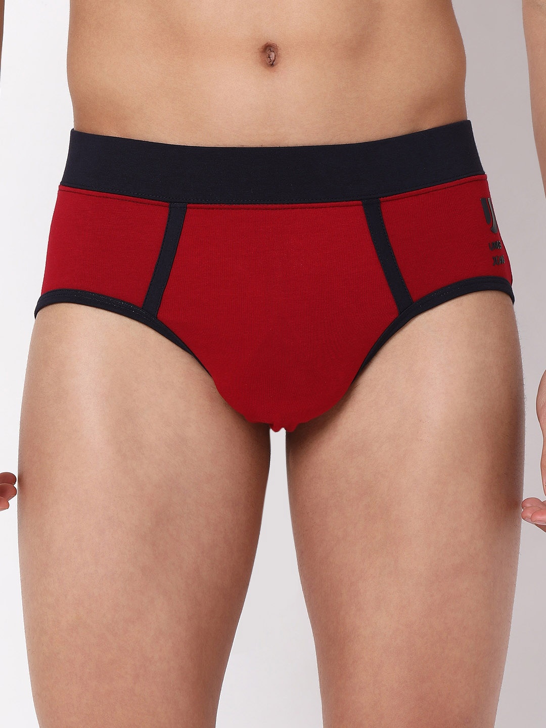 

UnderJeans by Spykar Men Mid-Rise Colourblocked Soft Waistband Basic Briefs, Maroon