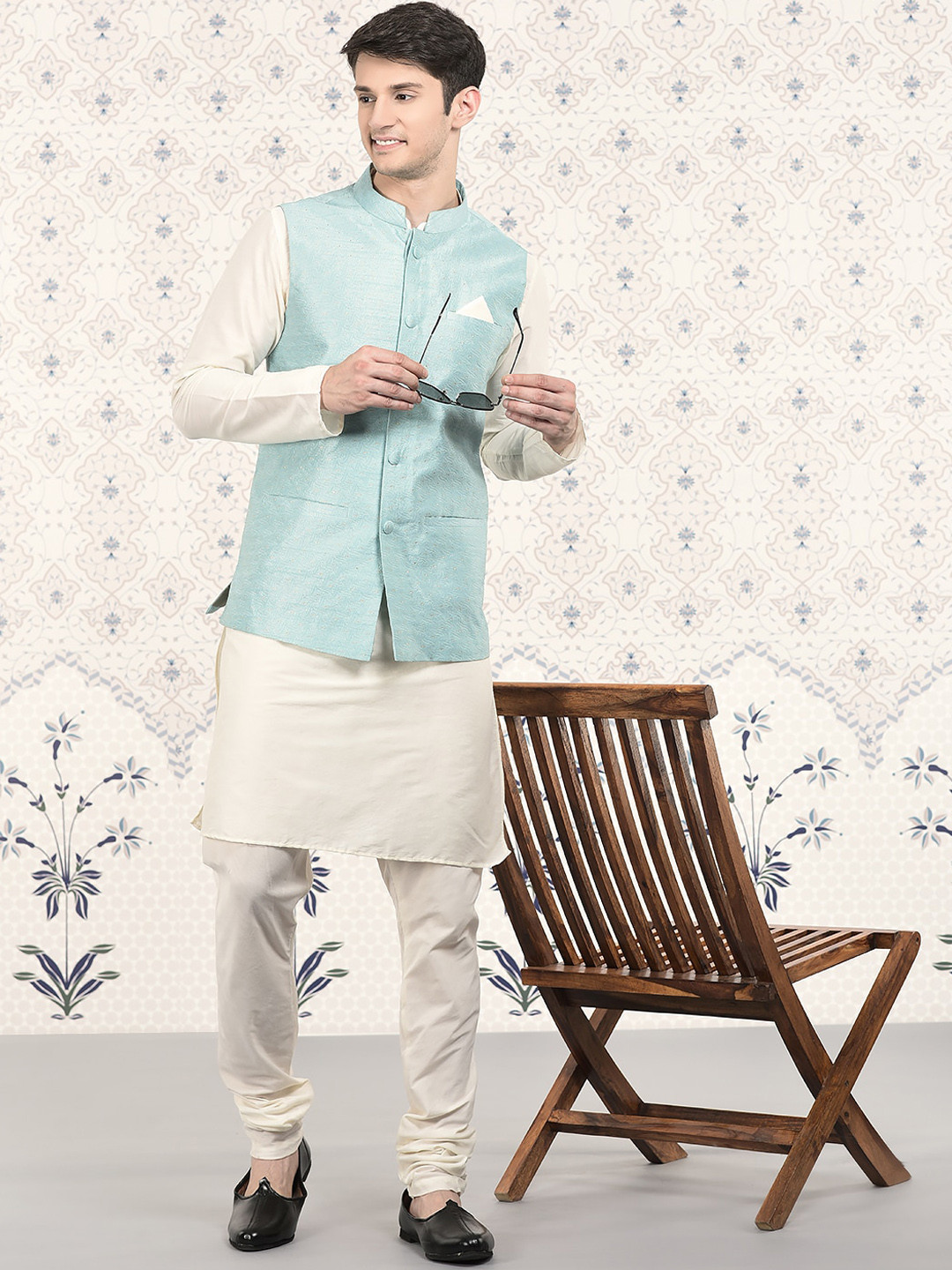 

Ode by House of Pataudi Woven Design Mandarin Collar Kurta with Churidar With Nehru Jacket, Blue
