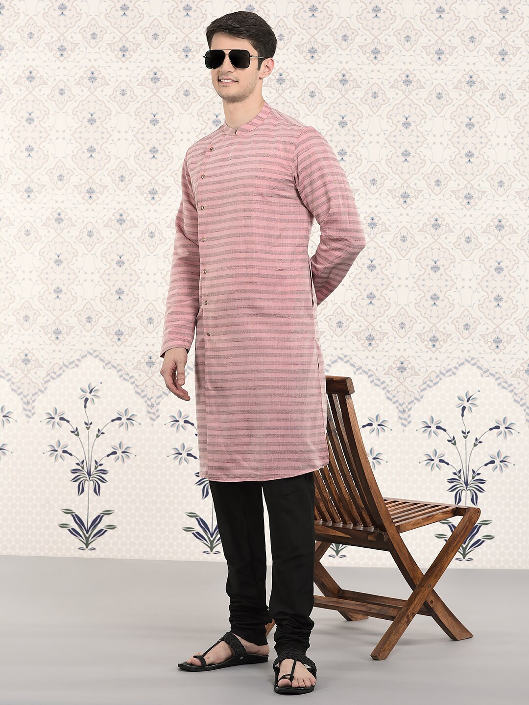 

Ode by House of Pataudi Striped Mandarin Collar Regular Kurta With Churidar, Pink