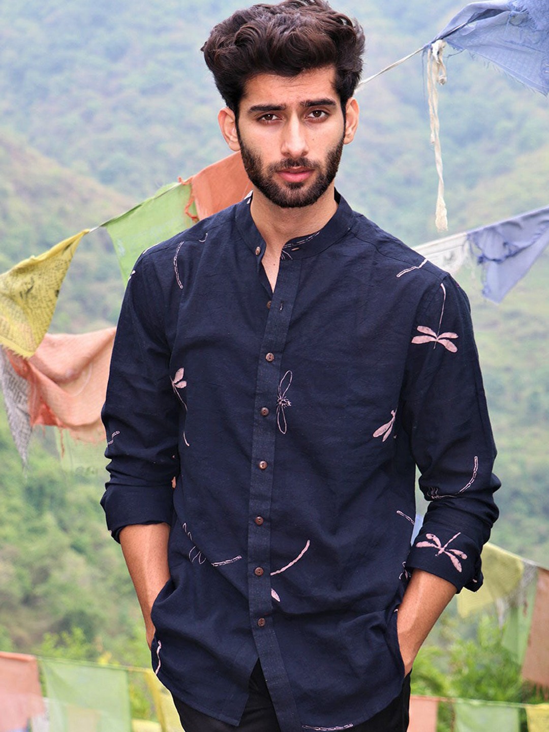 

Chidiyaa Graphic Printed Cotton Casual Shirt, Black