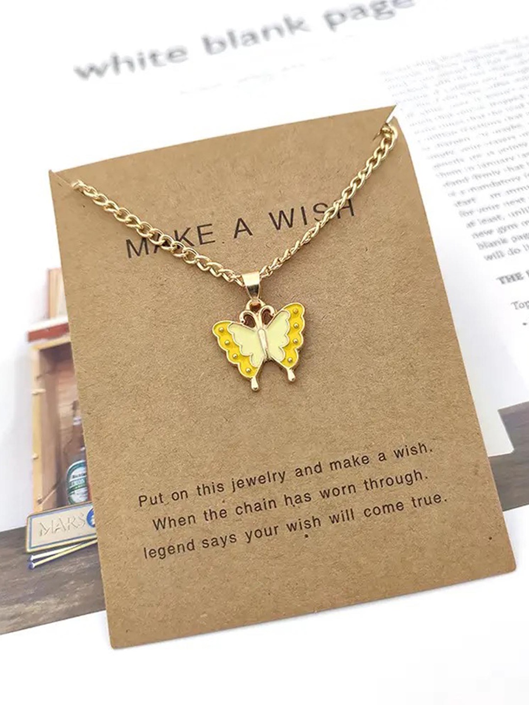 

Pinapes Unisex Gold-Toned & Yellow Gold-Plated Necklace