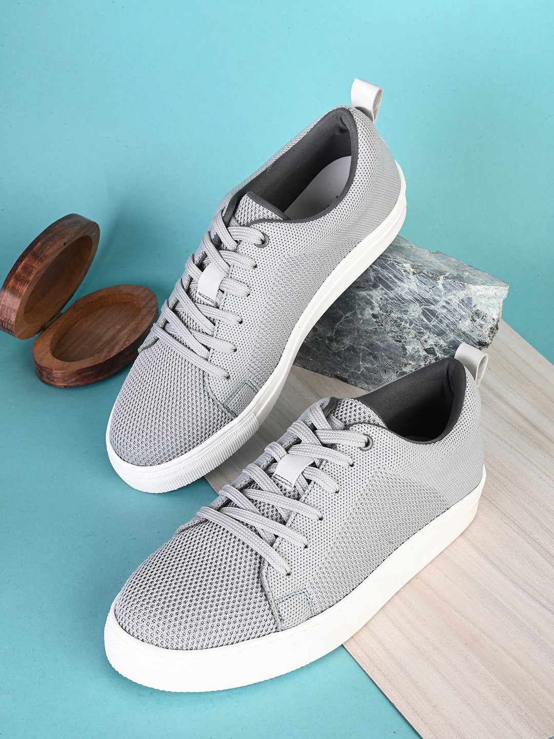 

HRX by Hrithik Roshan Women Woven Design Lightweight Sneakers, Grey
