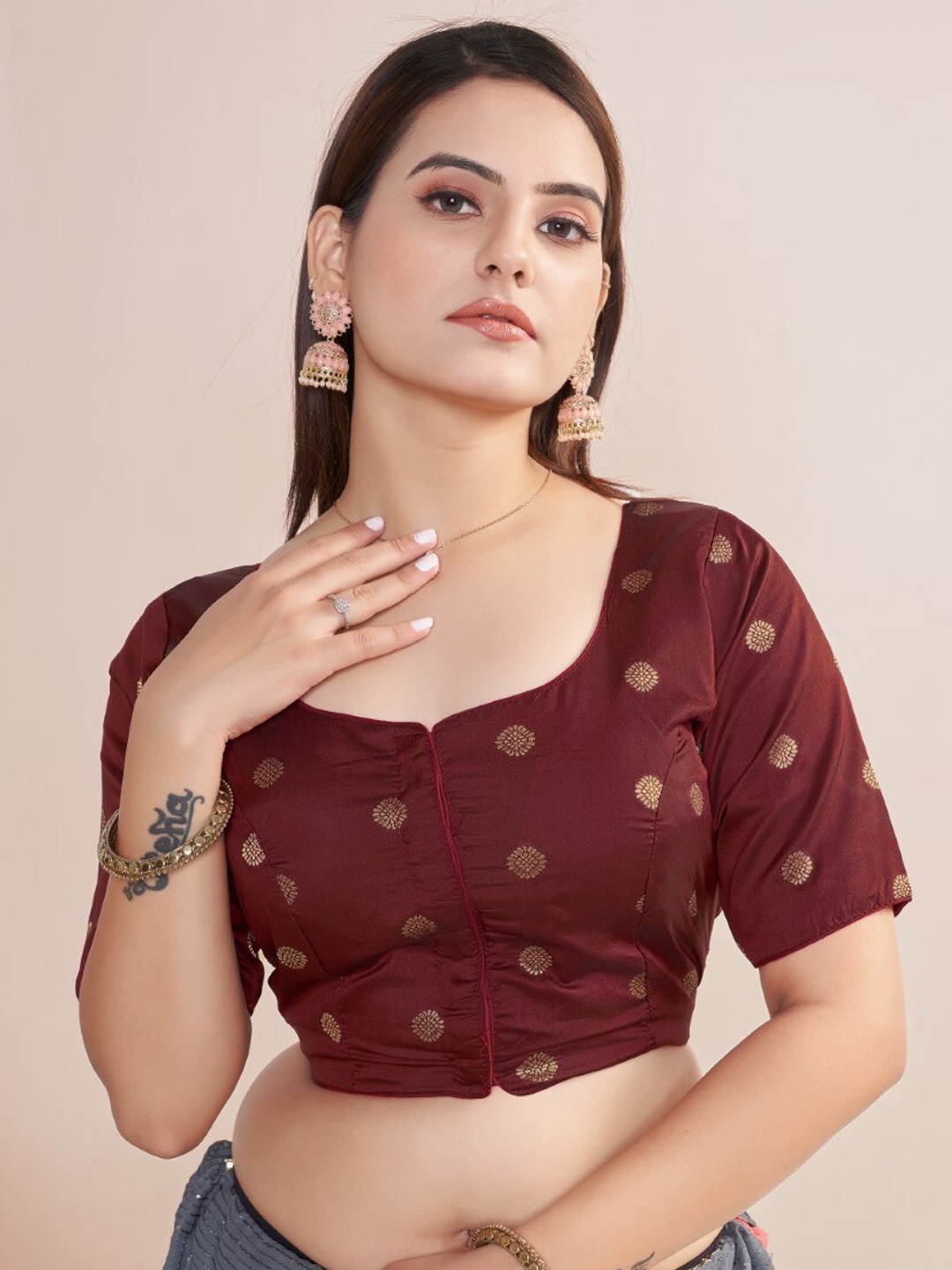 

HIMRISE Woven design Round Neck Silk Saree Blouse, Red