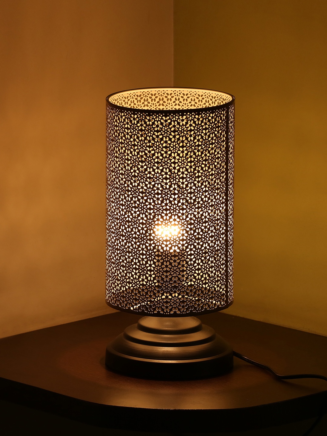 

ExclusiveLane Gold-Toned & Black 2 Pieces Textured Moroccan Shimmer Table Lamps