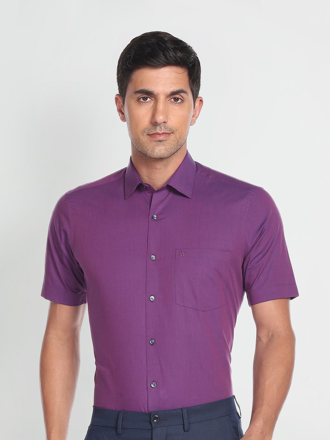 Arrow Men Spread Collar Short Sleeves Formal Cotton Shirt, Purple