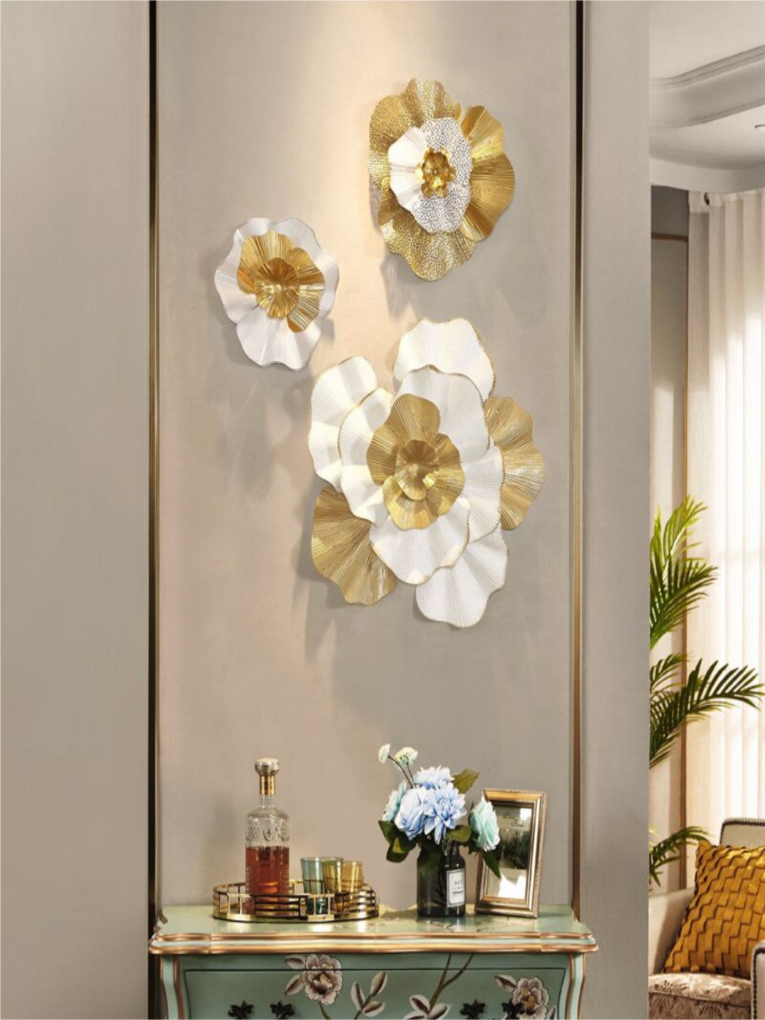 

The Art House White & Gold-Toned Flower Metal Wall Art