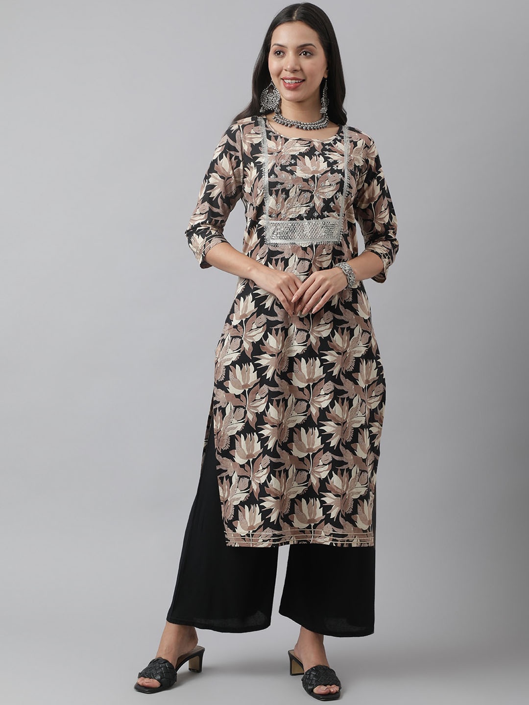 

Divena Floral Printed Sequined Cotton Kurta, Black