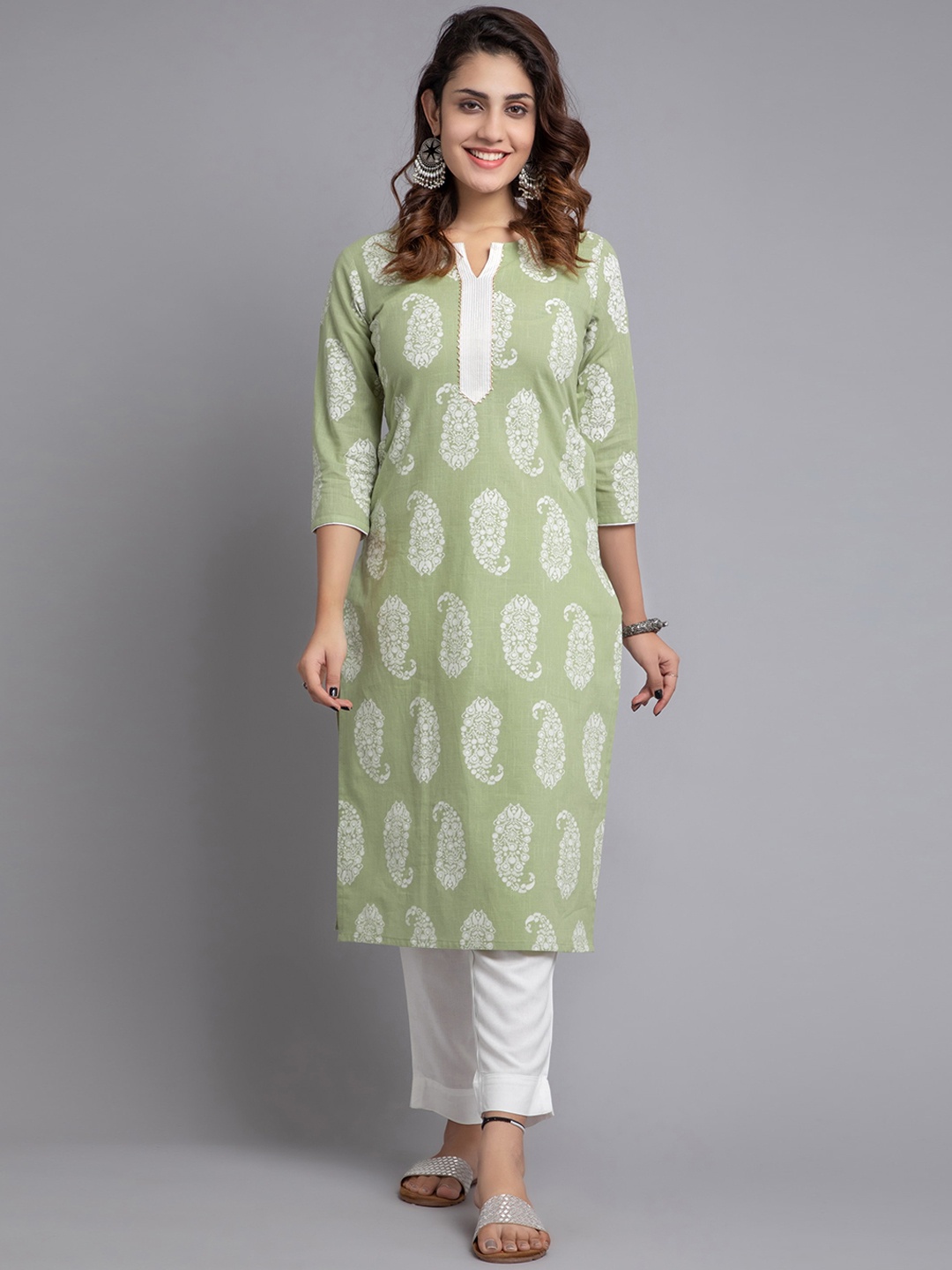 

SUTI Paisley Printed Notched Neck Gotta Patti Cotton Kurta, Green