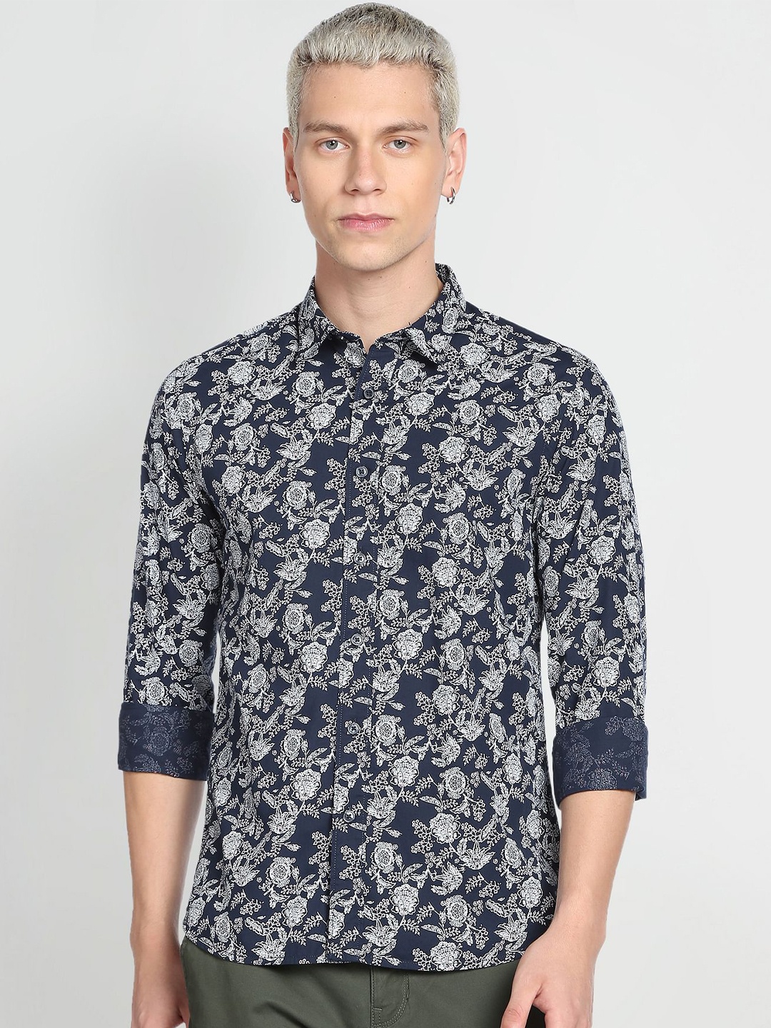 

Flying Machine Slim Fit Pure Cotton Floral Printed Casual Shirt, Blue