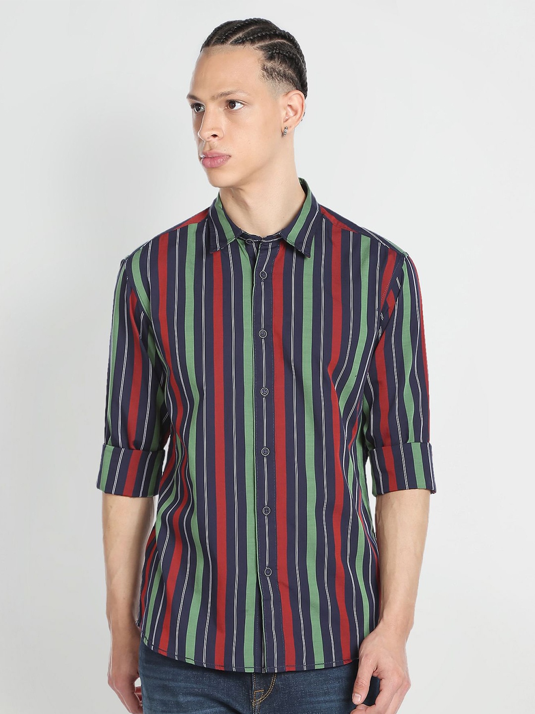

Flying Machine Slim Fit Vertical Striped Pure Cotton Casual Shirt, Green