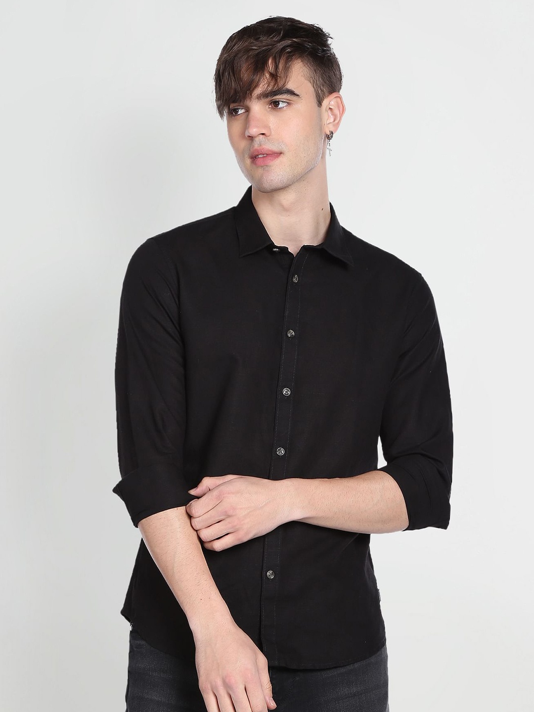 

Flying Machine Men Slim Fit Opaque Casual Shirt, Black