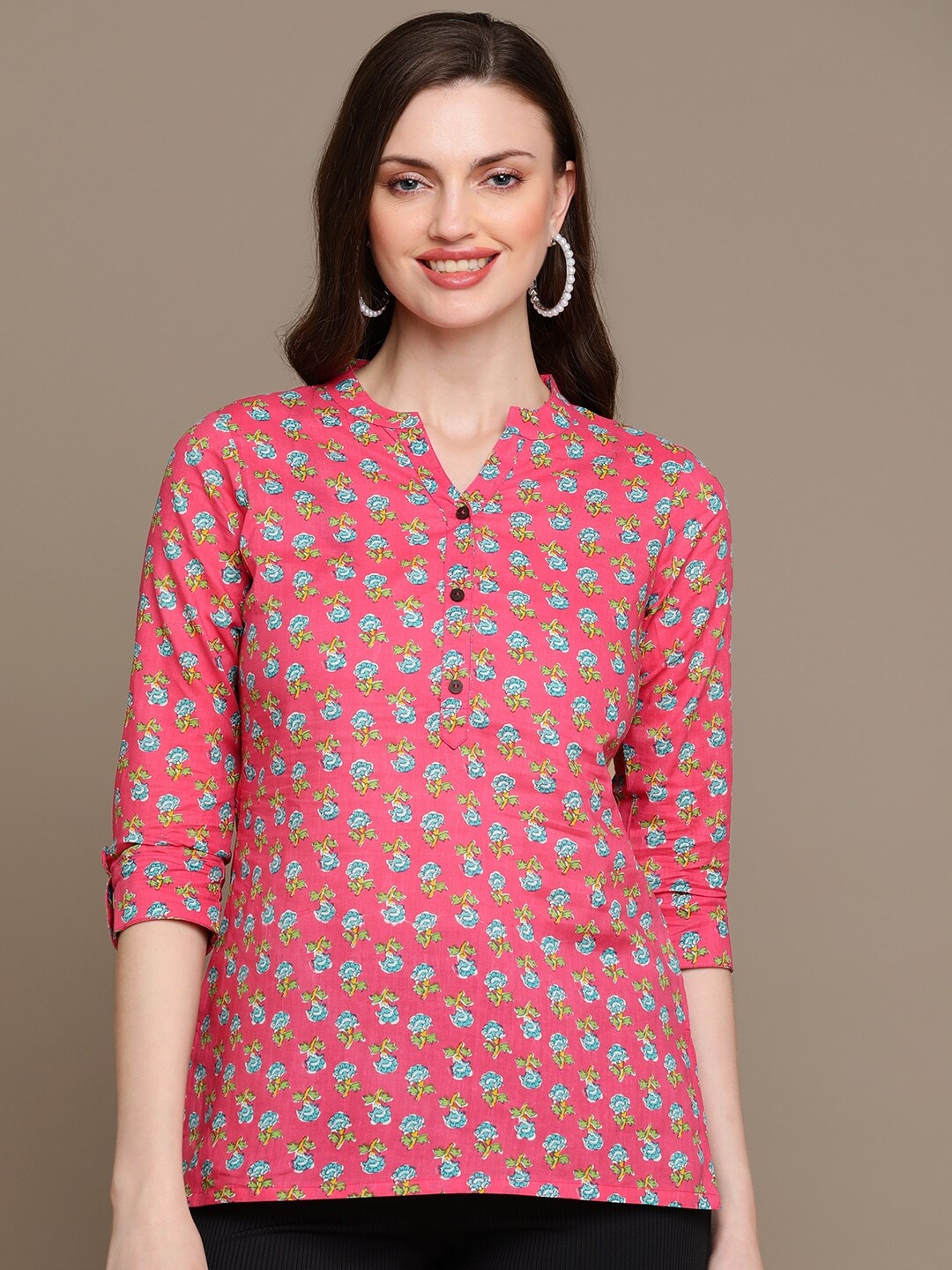 

MALHAAR Floral Printed Pure Cotton Kurti, Pink