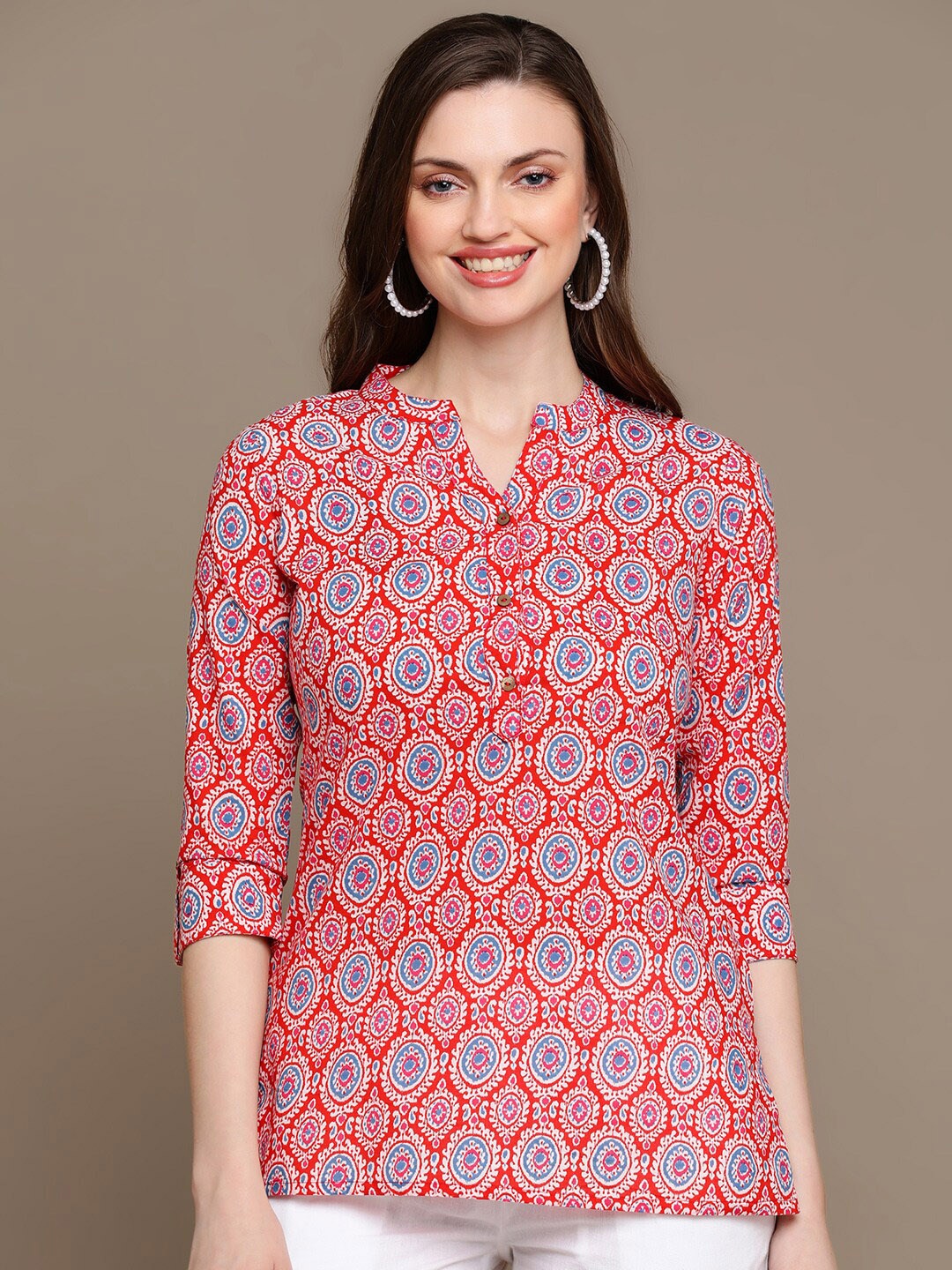 

MALHAAR Ethnic Motifs Printed Pure Cotton Kurti, Red