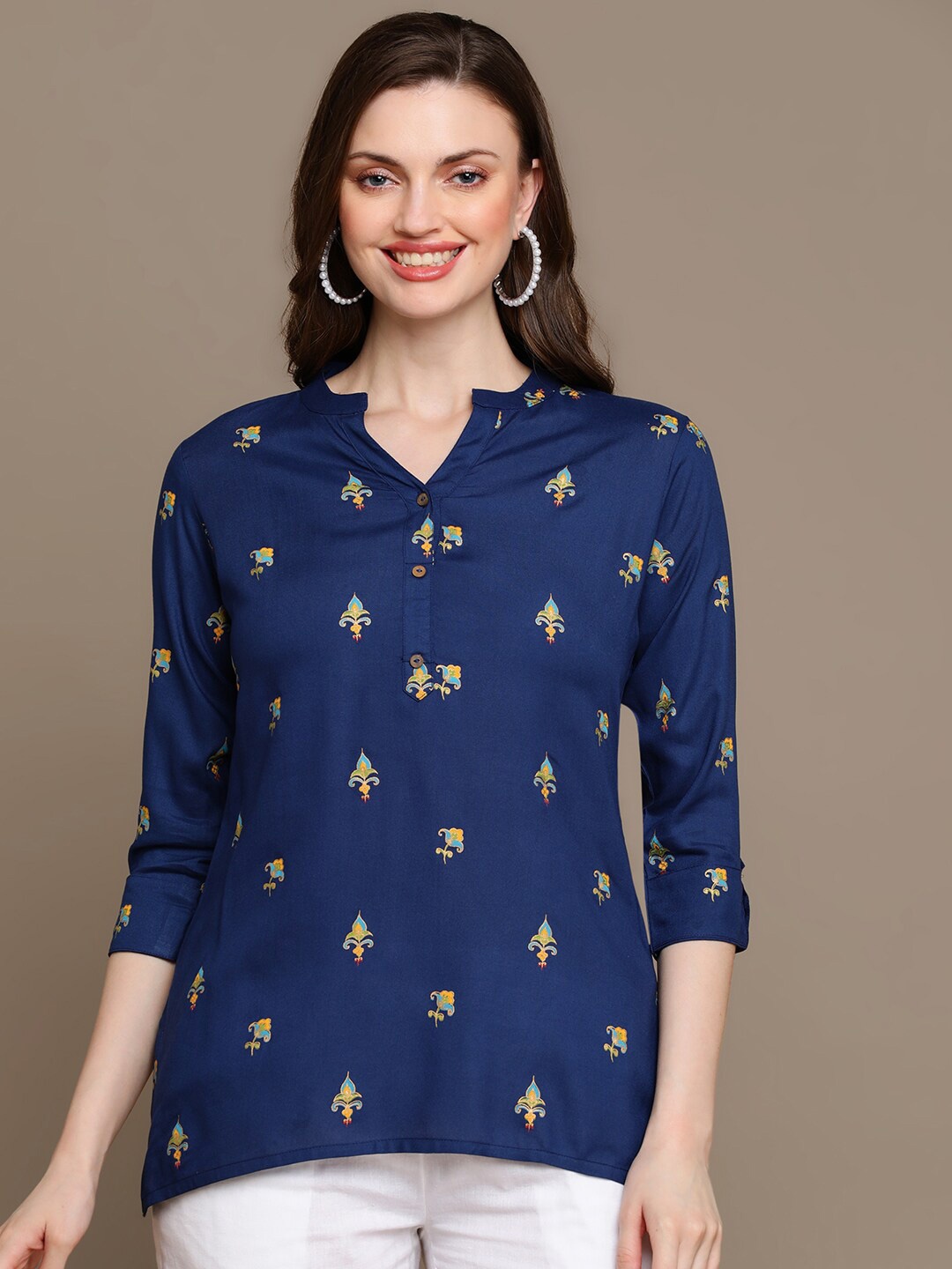 

MALHAAR Ethnic Motifs Printed Mandarin Collar Kurti, Navy blue