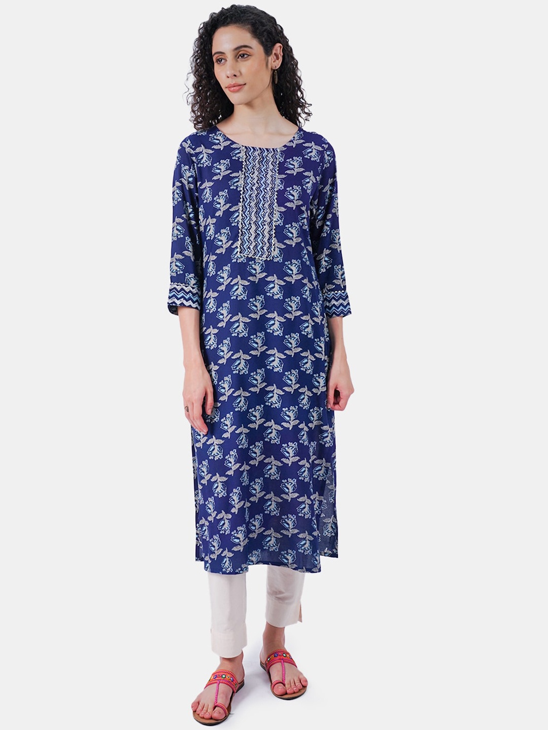 

Rmya Floral Printed Sequined Kurta, Navy blue
