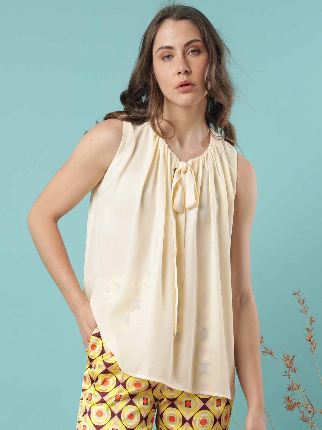 

RAREISM Tie-Up Neck Top, Beige