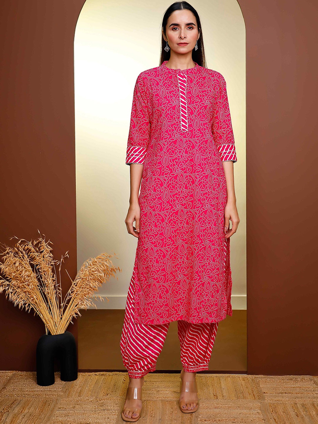 

PHEETA Ethnic Motifs Printed Gotta Patti Pure Cotton Kurta with Patiala, Pink