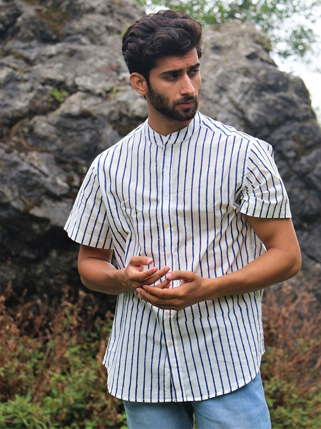 

Chidiyaa Standard Vertical Striped Mandarin Collar Cotton Casual Shirt, White