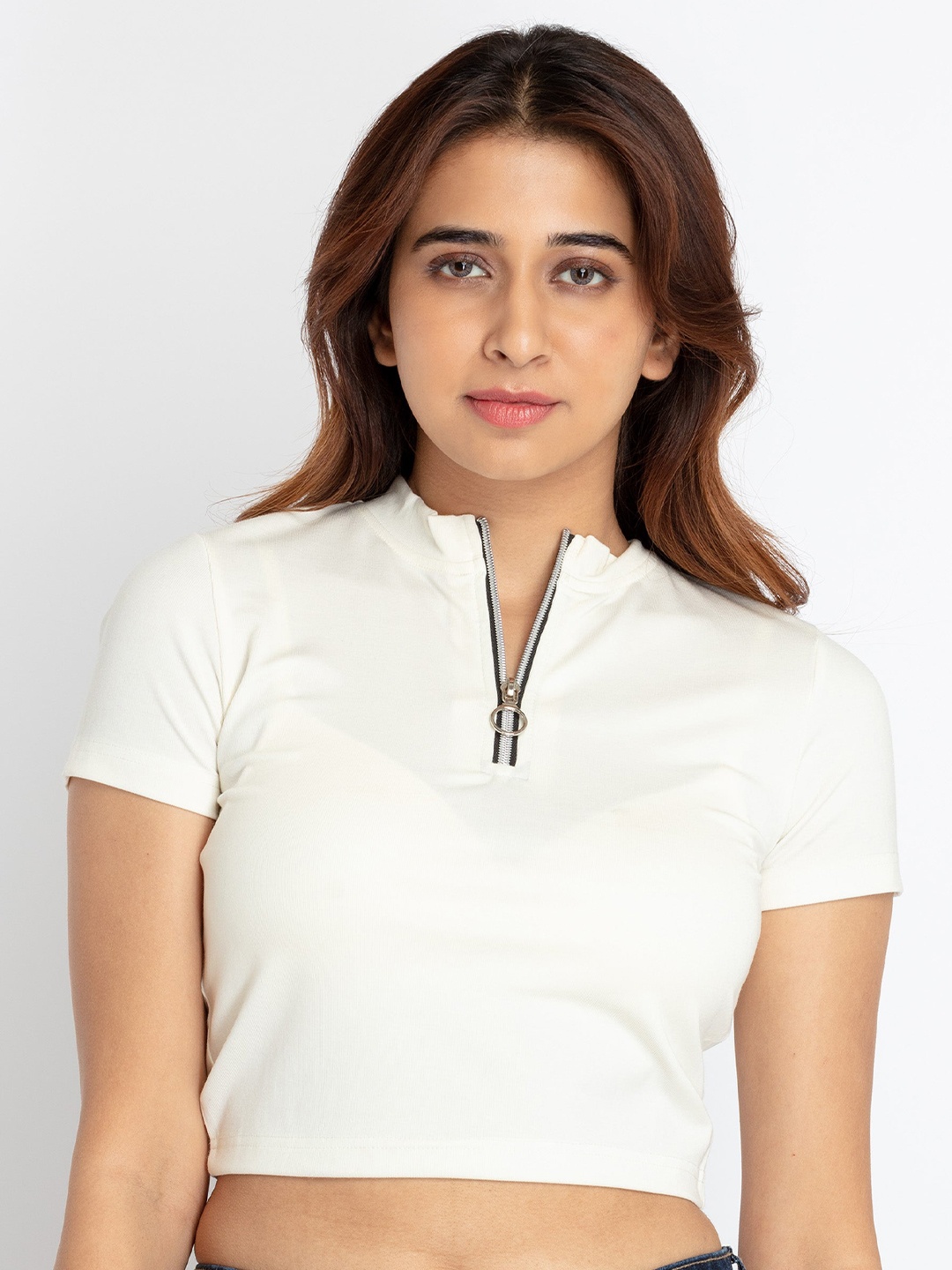 

Status Quo Henley Neck Crop Slim Fit T-shirt, Off white
