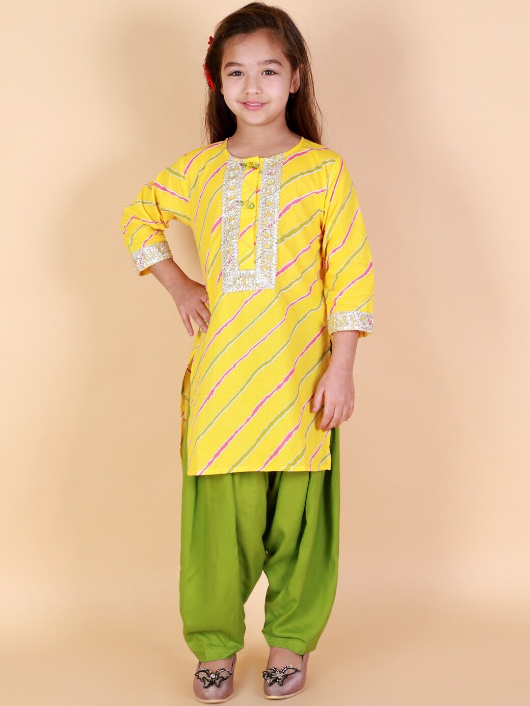 

KID1 Girls Leheriya Printed Zari Kurta with Salwar, Yellow