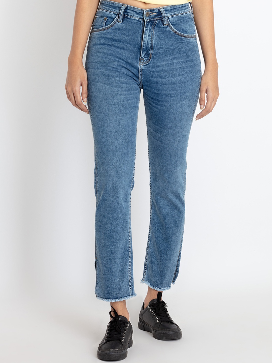 

Status Quo Women Straight Fit Light Fade Cotton Jeans, Blue