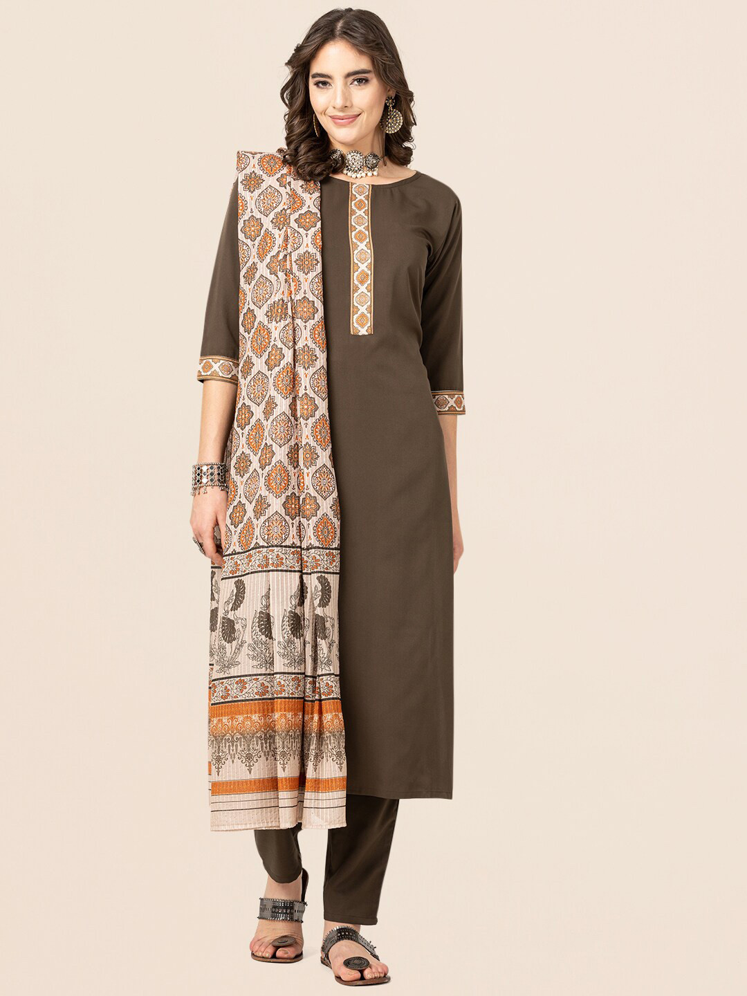 

J Turritopsis Round Neck Kurta with Trousers & Dupatta, Brown