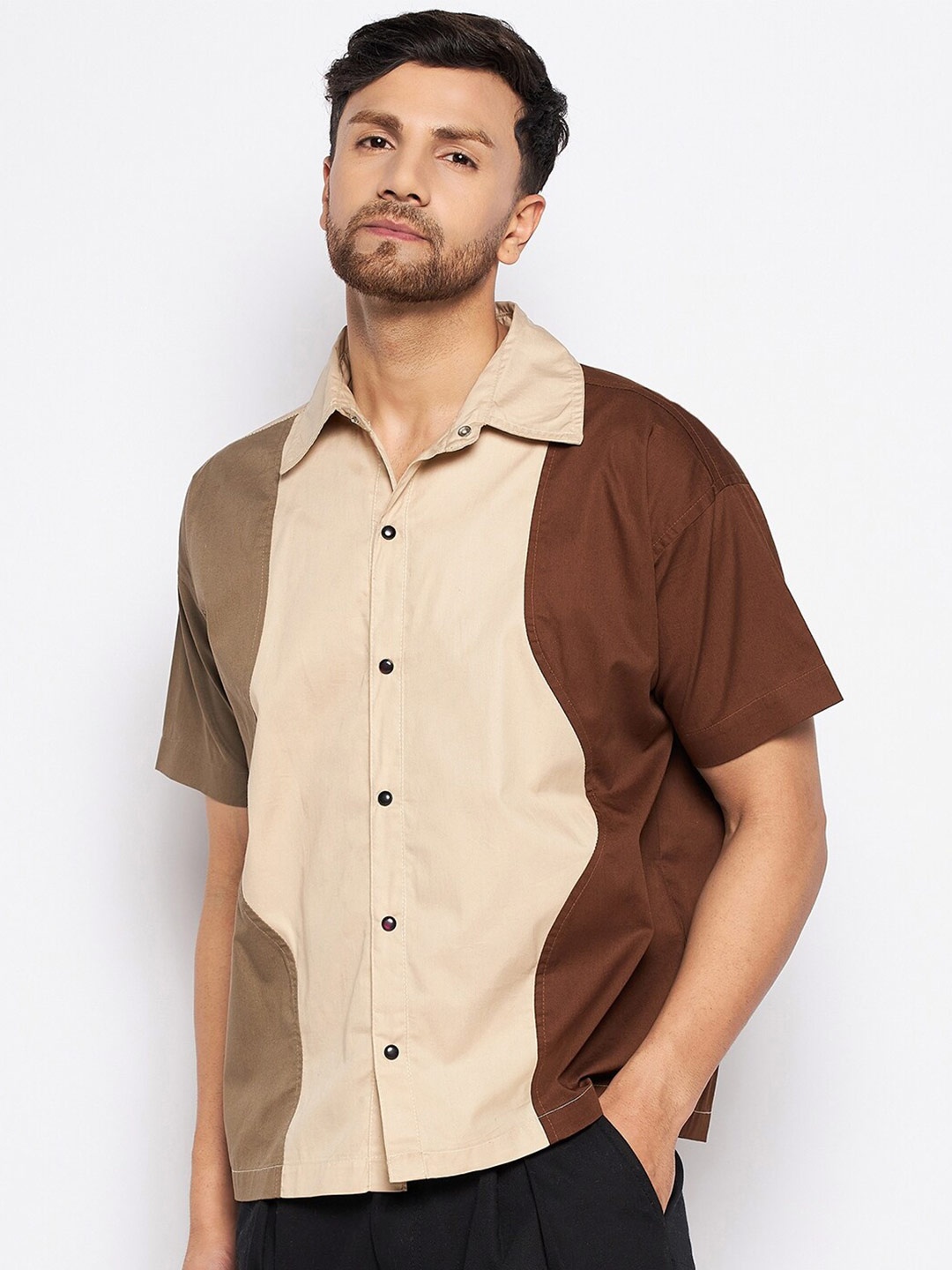 

FUGAZEE Relaxed Boxy Fit Colourblocked Pure Cotton Casual Shirt, Beige
