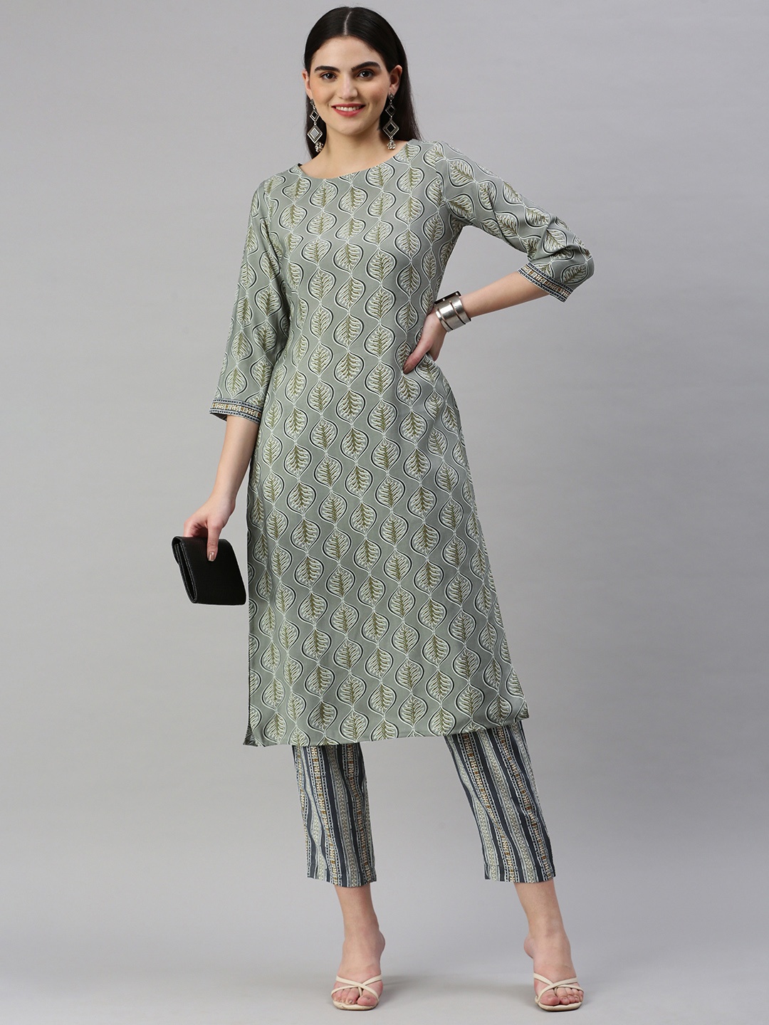 

KALINI Ethnic Motifs Printed Regular Chanderi Cotton Kurta With Trousers, Grey