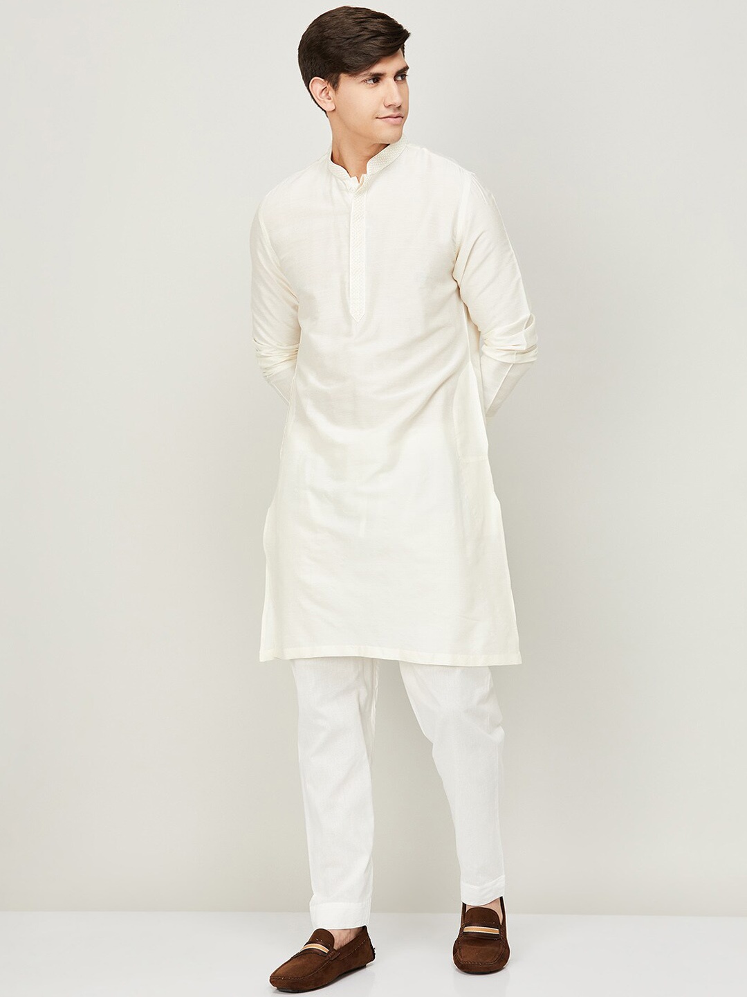 

Melange by Lifestyle Mandarin Collar Pure Cotton Kurta with Pyjamas, White