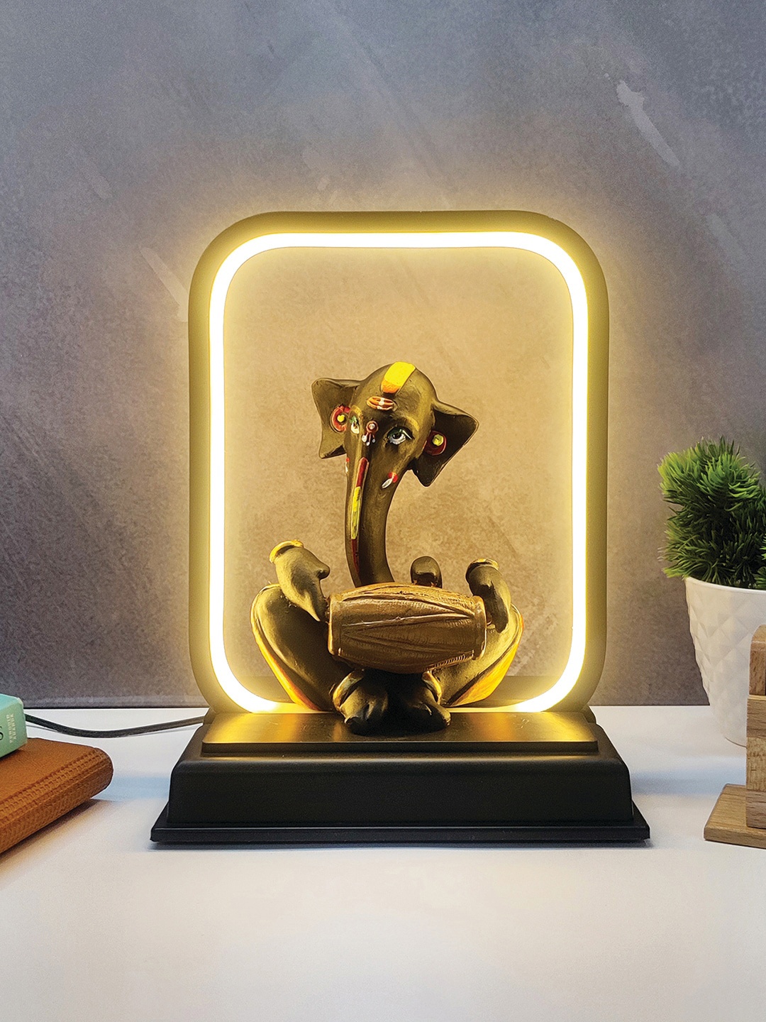

WENS Black Palm Musical Ganesha Decorative Lamp With LED Light