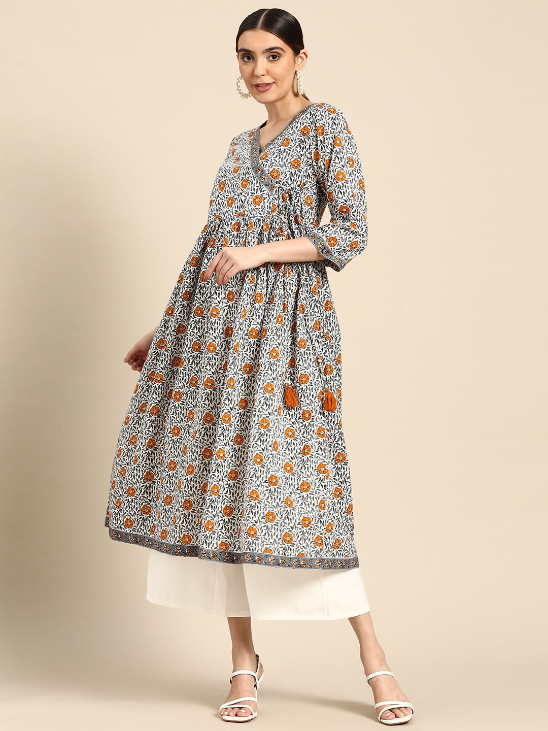 

Janasya Floral Printed Floral Kurta, White