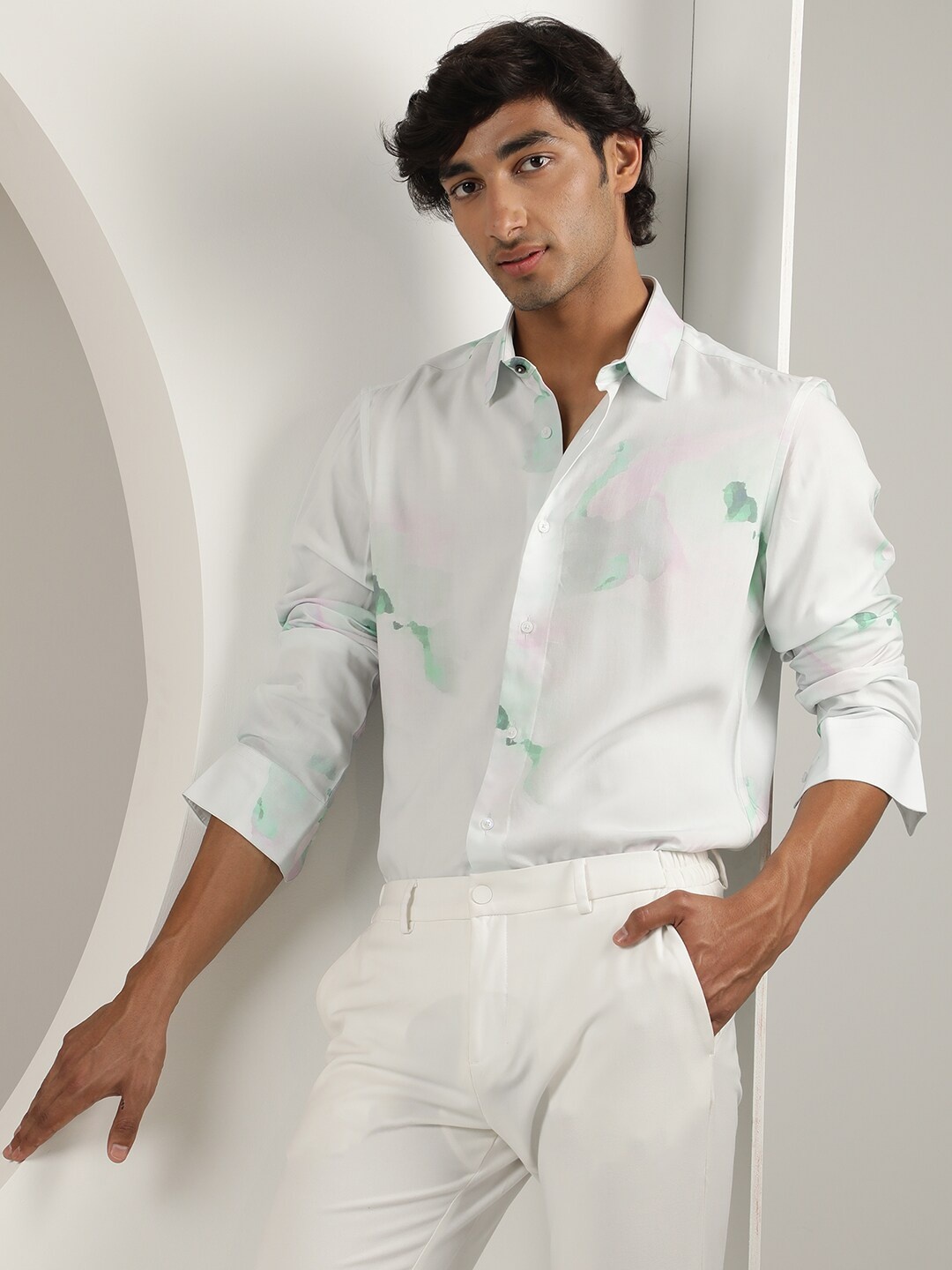 

RARE RABBIT Men Silium Slim Fit Spread Collar Shirt, White