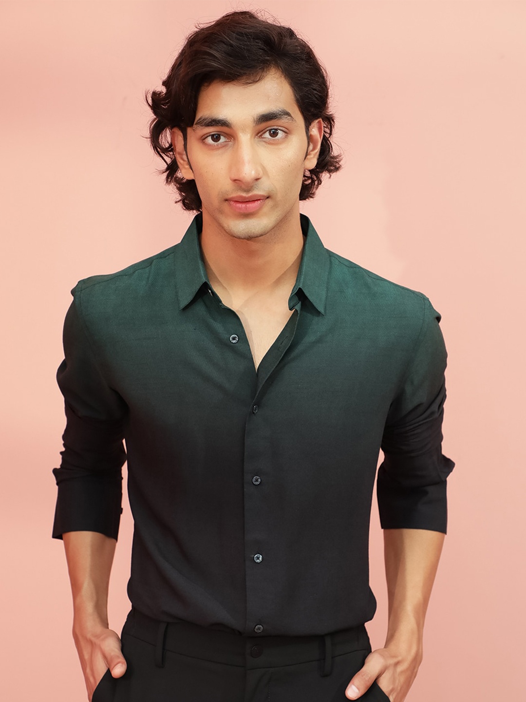 

RARE RABBIT Men Ombre Ombre Slim Fit Faded Shirt, Green